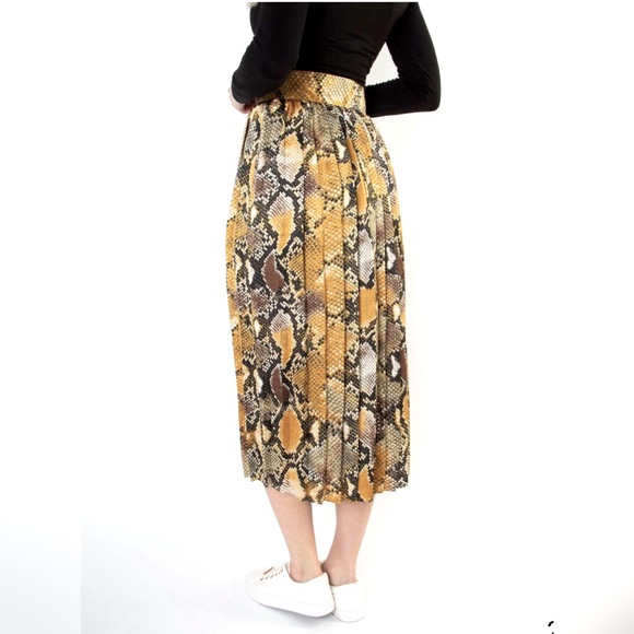 Haute Monde Snakeskin Maxi Skirt - Picture 5 of 5